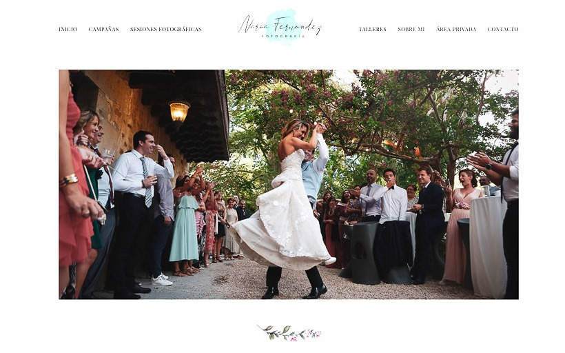 website created with the template Naroa Fernández website created with the template